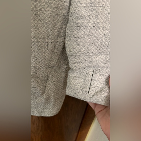 Duluth Trading Co. Women’s Textured Jacquard Funnelneck Tunic - XL - Picture 4 of 7